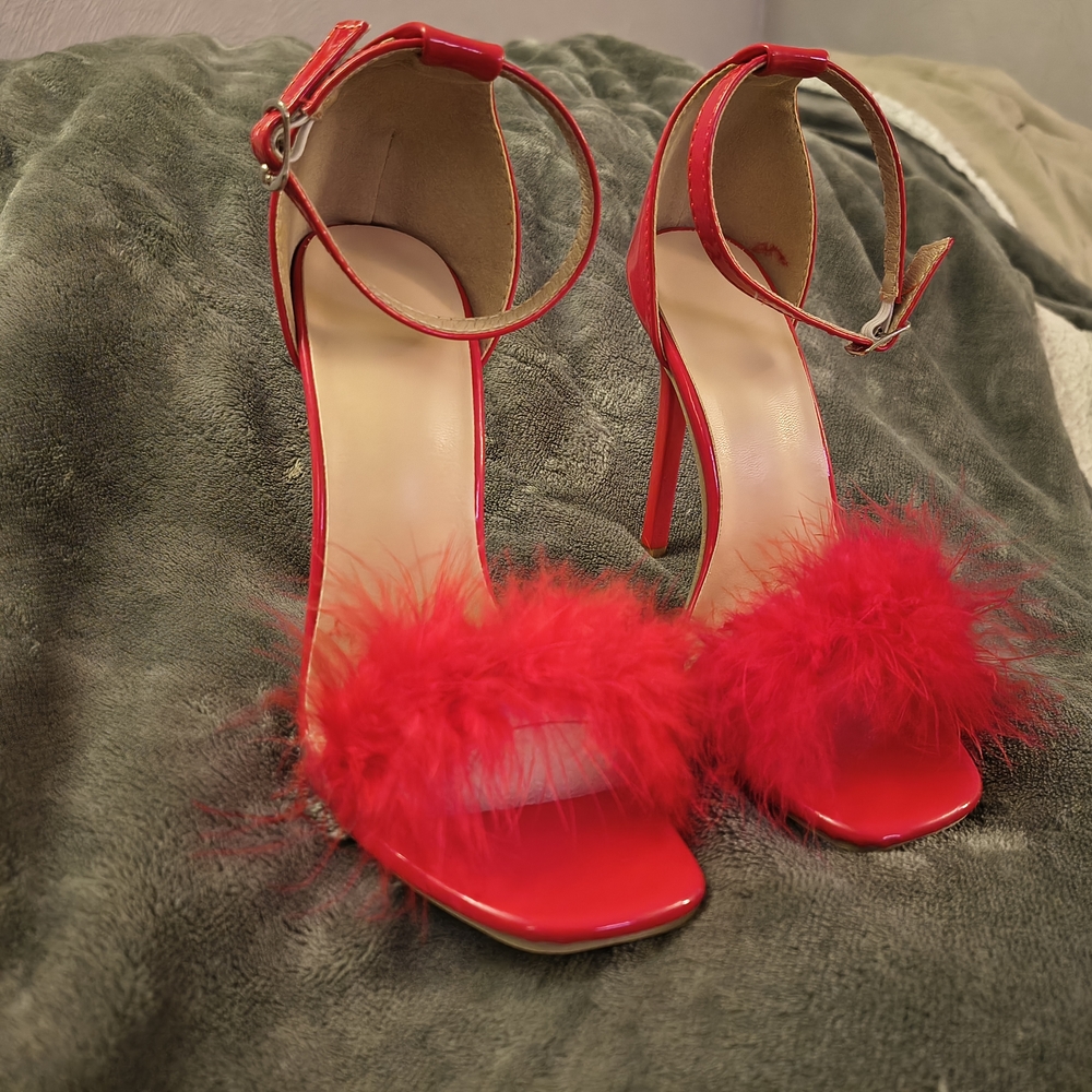 Red Feathered Women's Heels